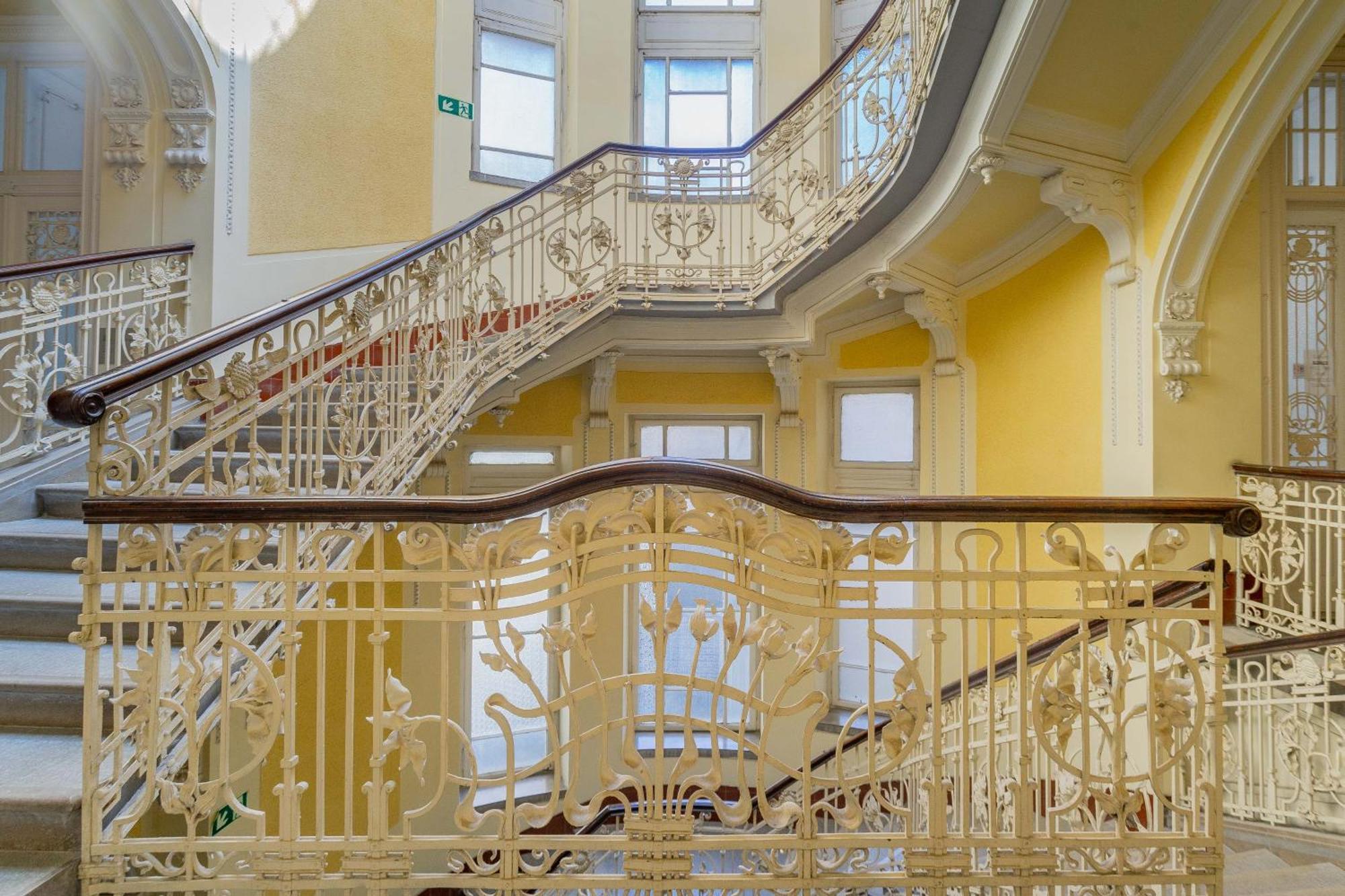 Orbit Panzio, Budapest
